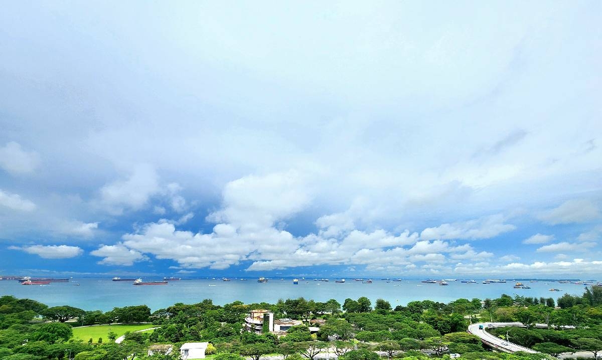 COASTLINE RESIDENCES 2