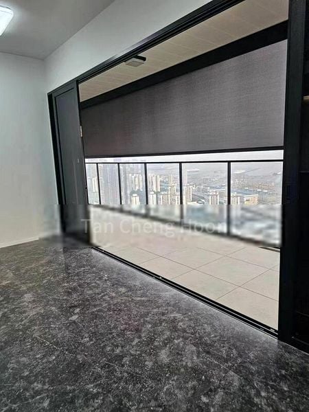 AVENUE SOUTH RESIDENCE 7