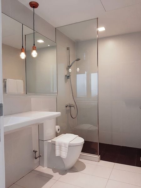 LOTUS AT PAYA LEBAR (EAST WING) 6