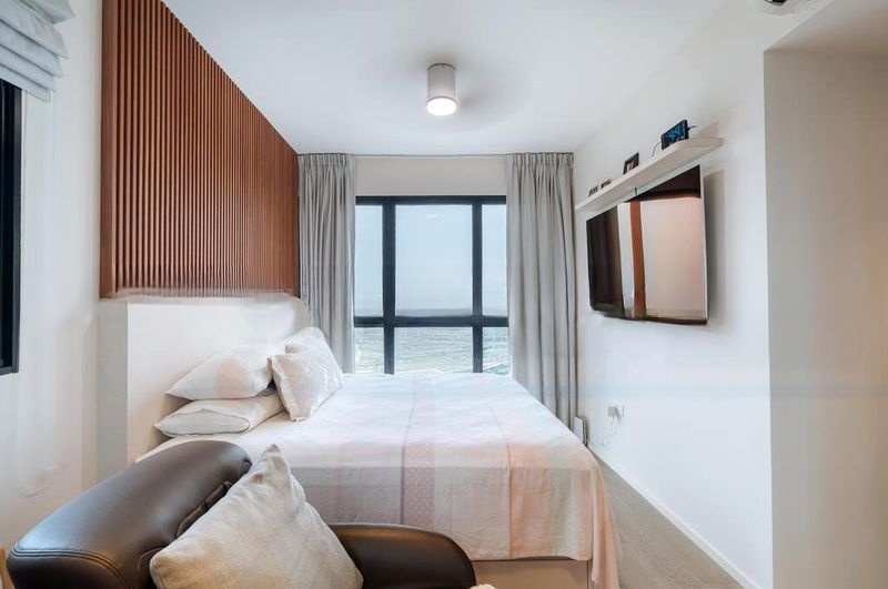 AVENUE SOUTH RESIDENCE 6