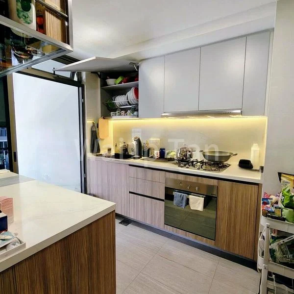 RIVERCOVE RESIDENCES 10