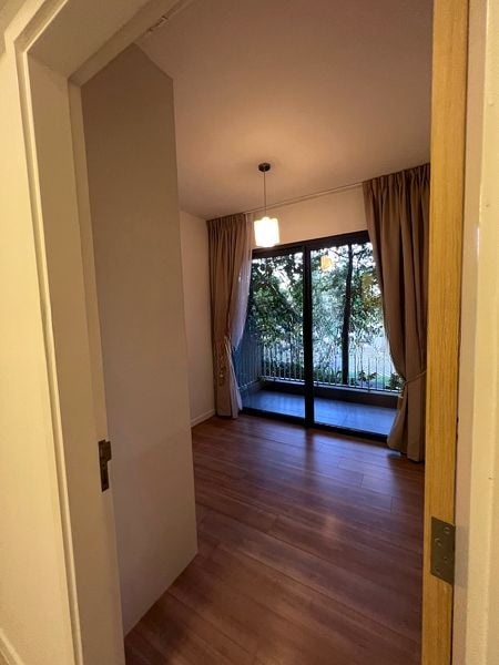 THE LAKEFRONT RESIDENCES 7