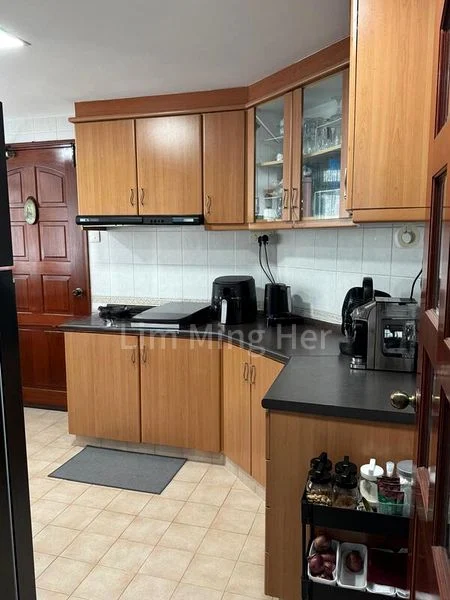 BALLOTA PARK CONDOMINIUM 9