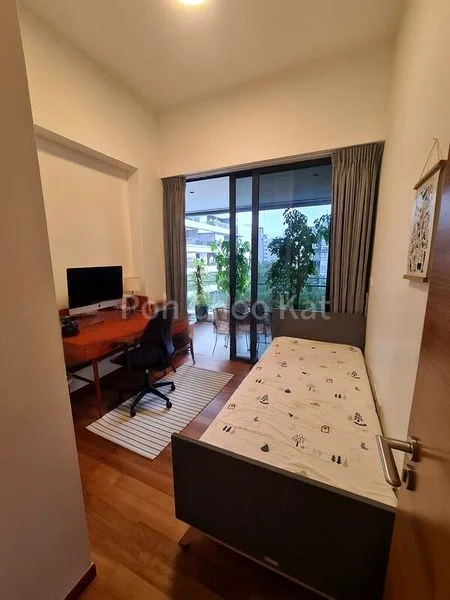 TREASURE ON BALMORAL 7