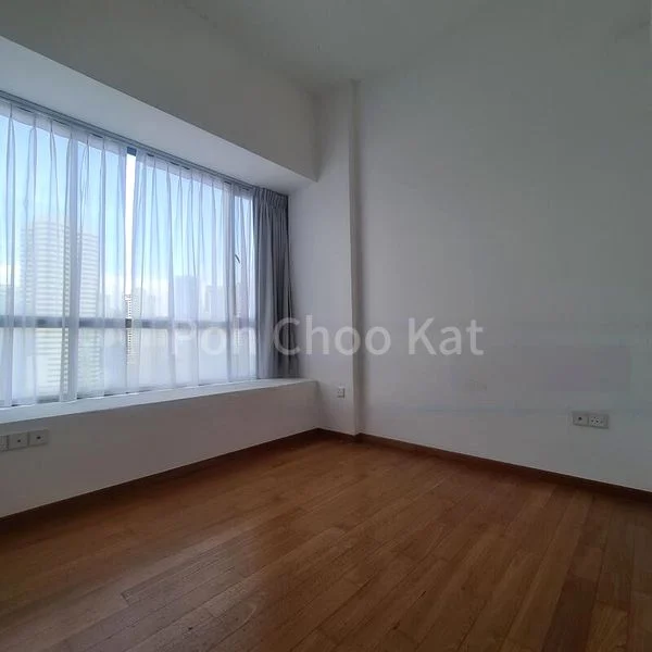 TREASURE ON BALMORAL 13