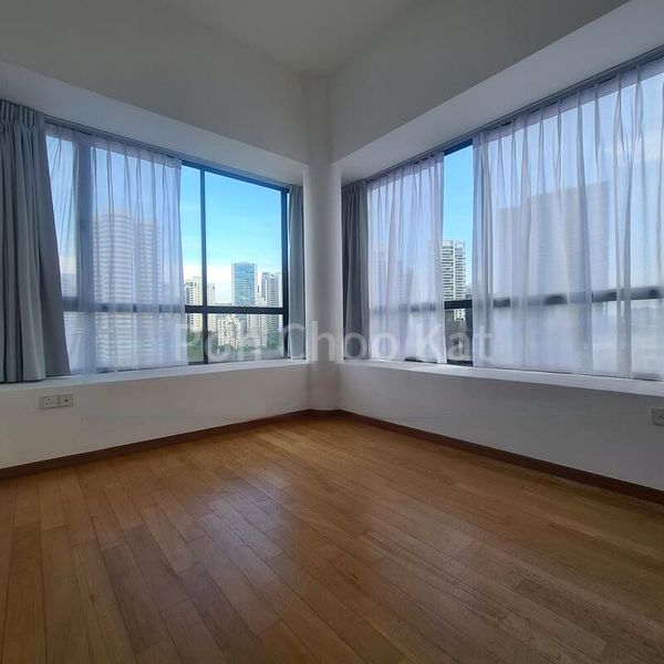 TREASURE ON BALMORAL 14