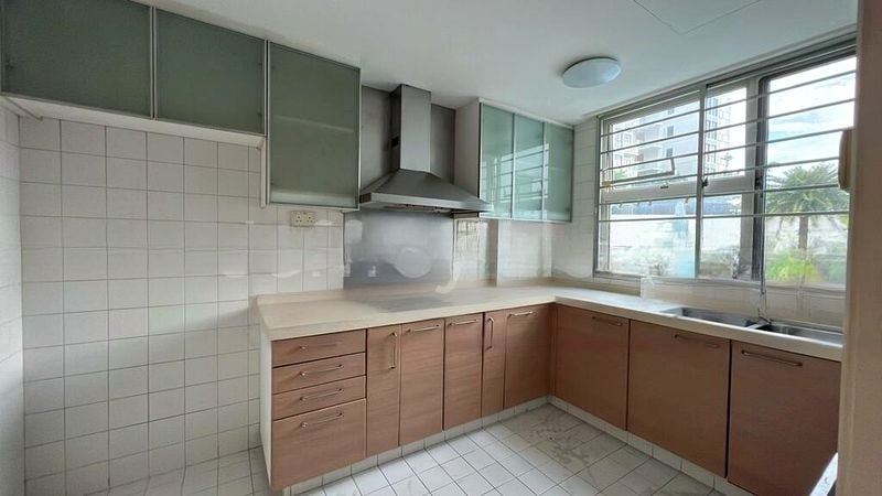 DAHLIA PARK CONDOMINIUM 4