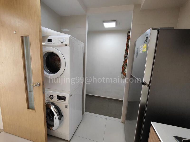 THE LAKEFRONT RESIDENCES 7