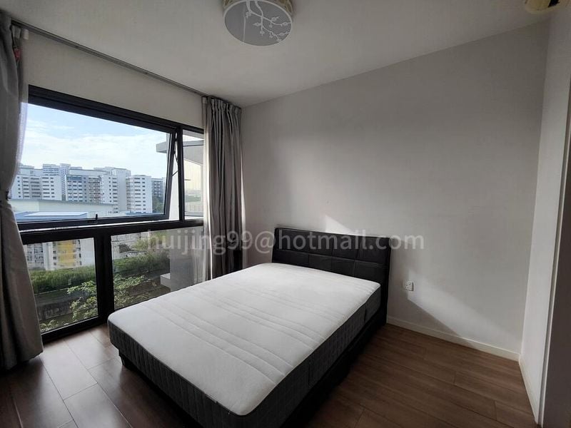 THE LAKEFRONT RESIDENCES 11