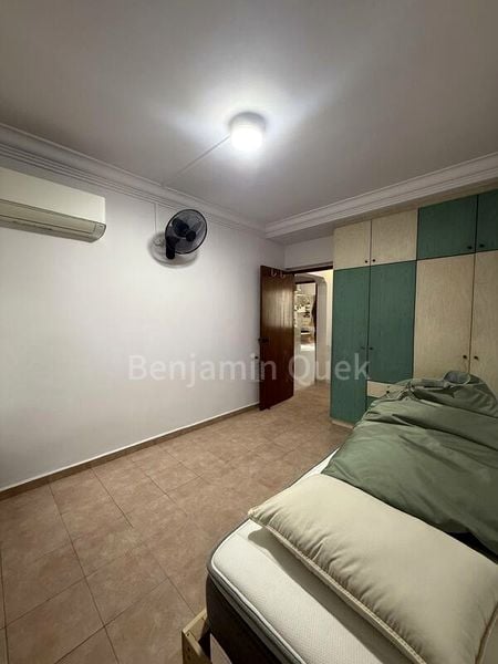 JURONG EAST ST 32 10