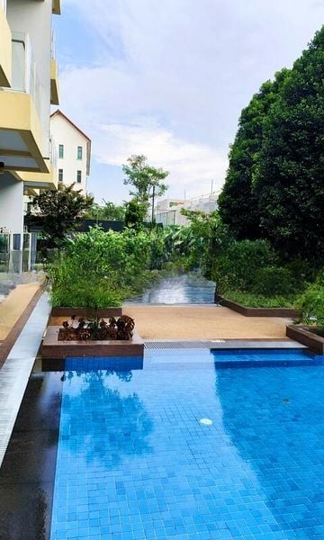 EASTWOOD REGENCY 13