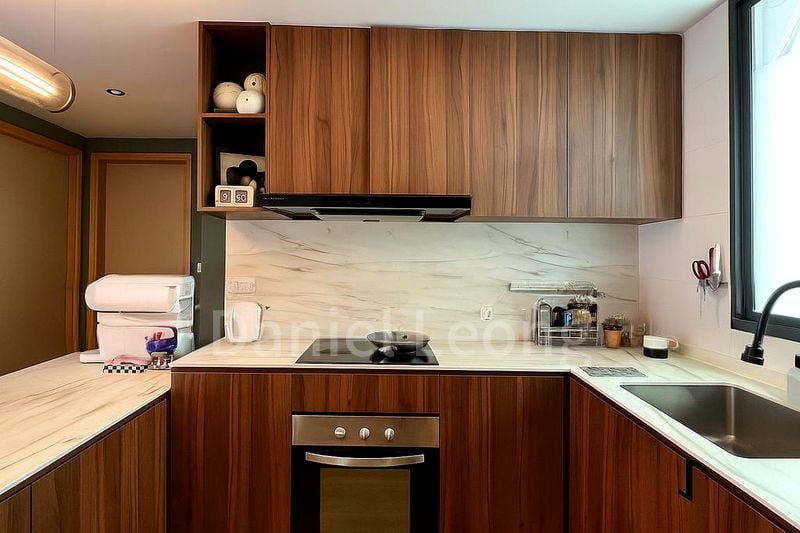 ESPARINA RESIDENCES 13