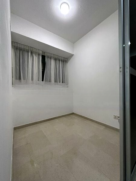 GOLDENHILL PARK CONDOMINIUM 4