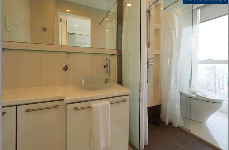 HIGH STREET CENTRE 3