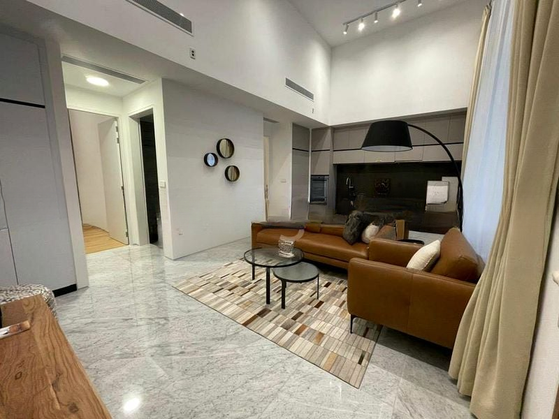 SLOANE RESIDENCES 4