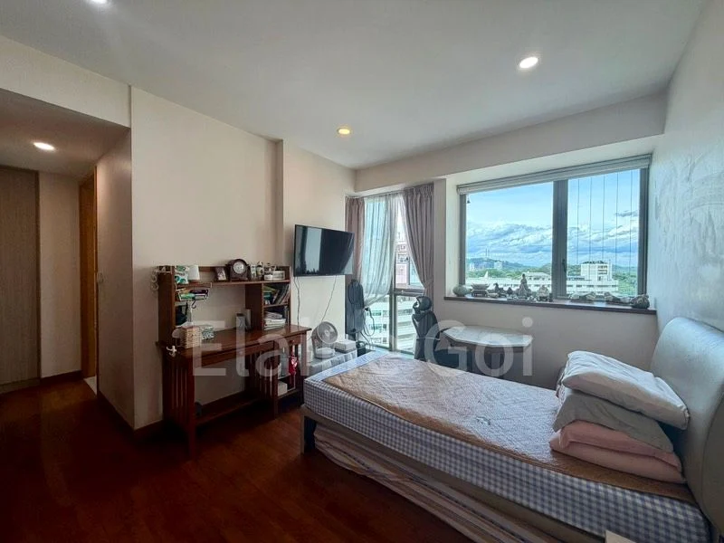 THE SERENADE @ HOLLAND 4