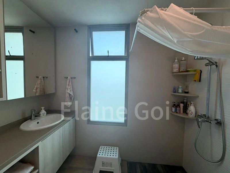 THE SERENADE @ HOLLAND 6