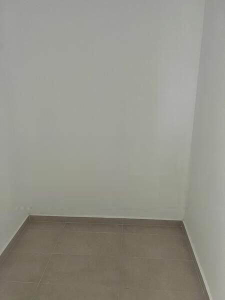 RIVERFRONT RESIDENCES 10