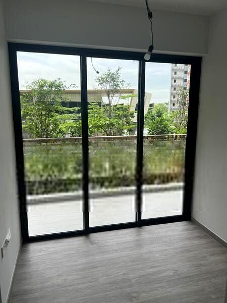 RIVERFRONT RESIDENCES 12