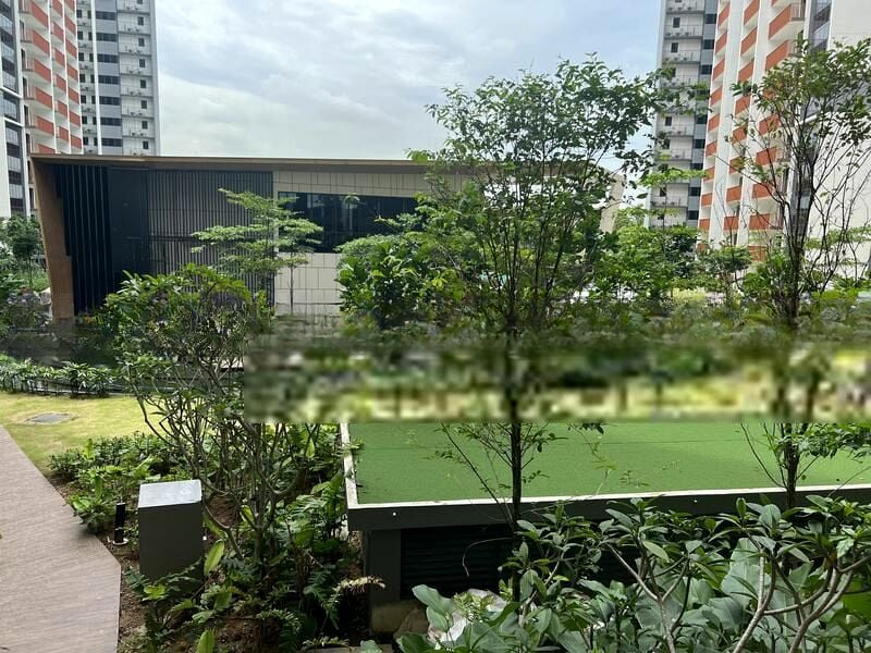 RIVERFRONT RESIDENCES 13