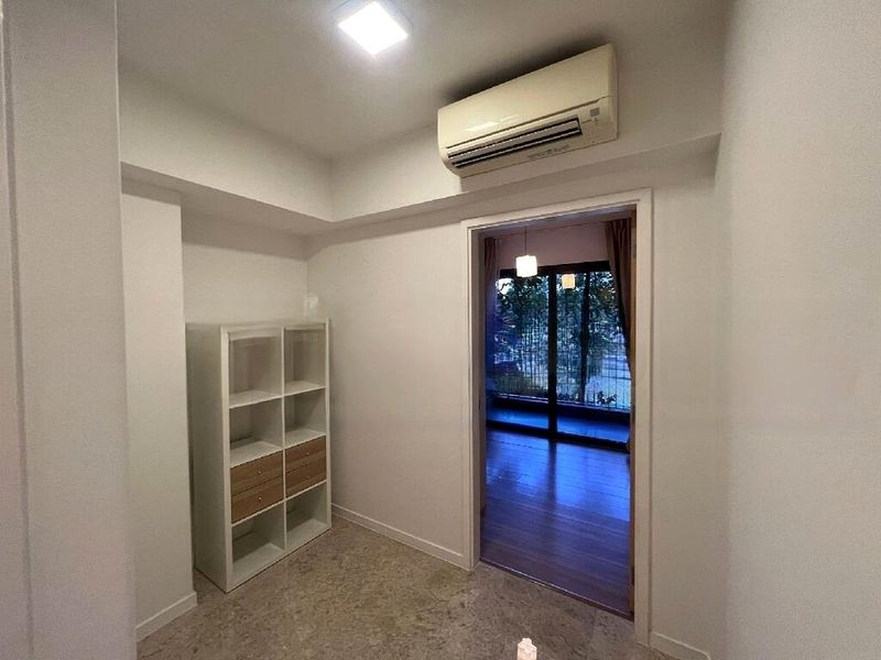 THE LAKEFRONT RESIDENCES 5