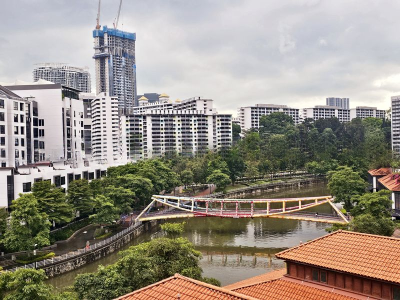 THE PIER AT ROBERTSON 9