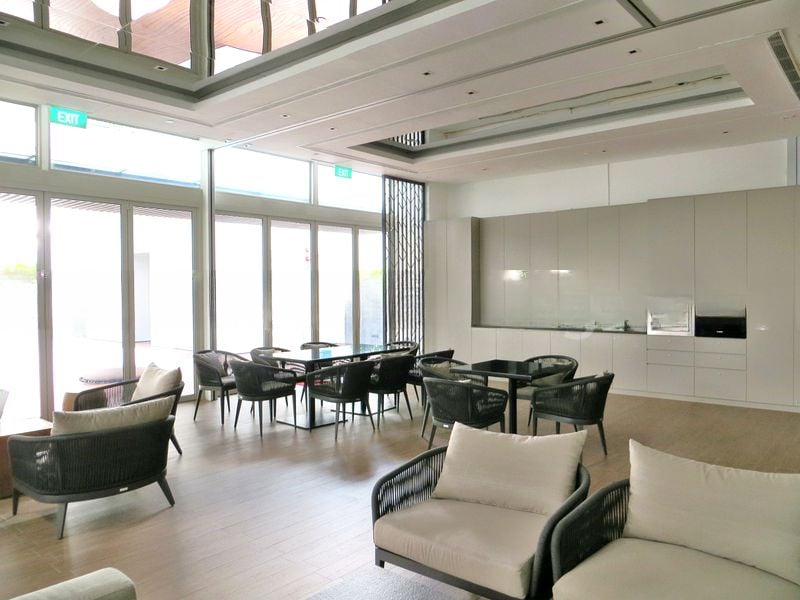 KALLANG RIVERSIDE 11