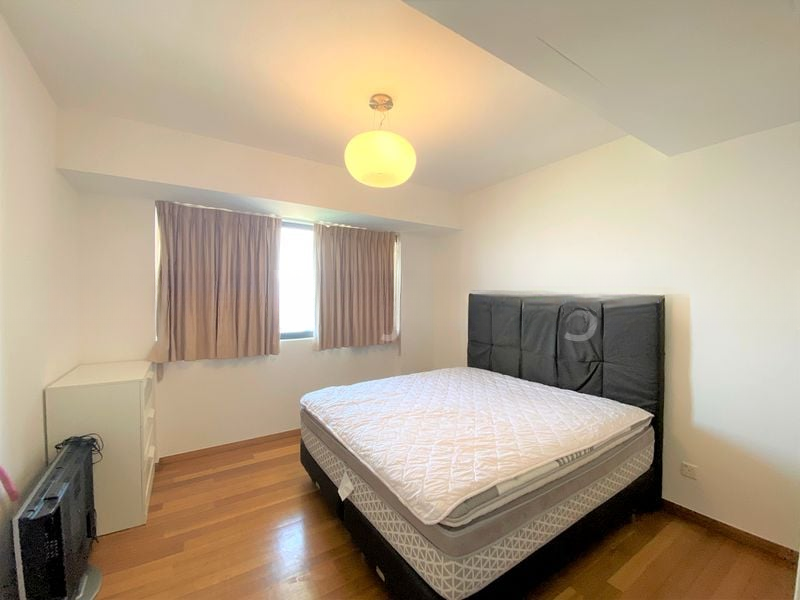 MARINA BAY RESIDENCES 3