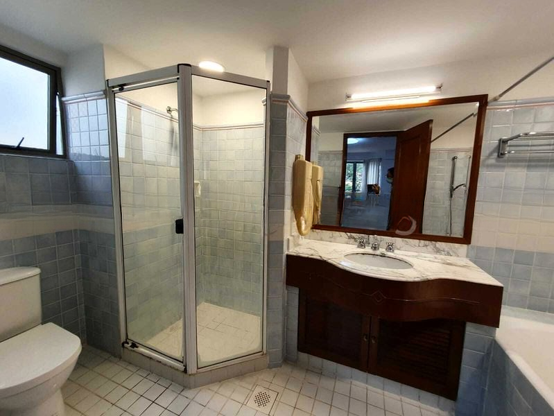 CAVENAGH LODGE 15