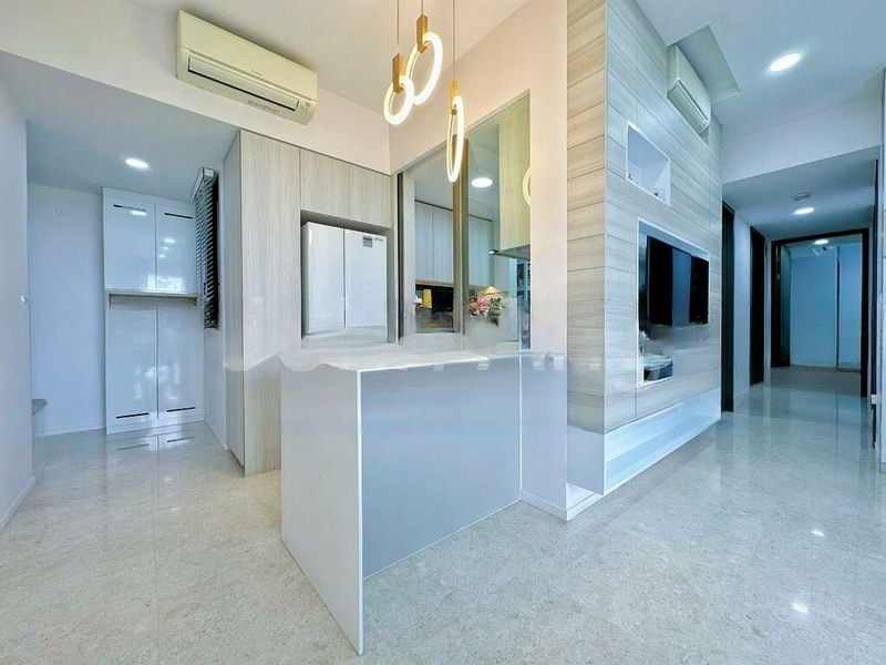 THE CLEMENT CANOPY 12