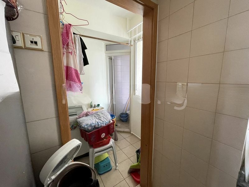 GOLDENHILL PARK CONDOMINIUM 9