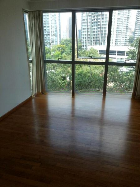 LEONIE SUITES 1