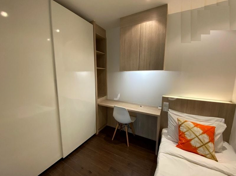 HIGH STREET CENTRE 5