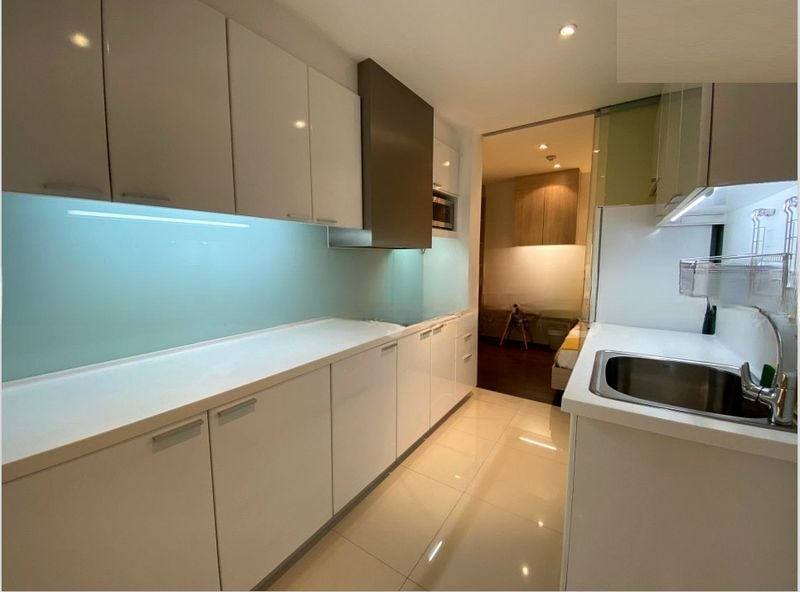 HIGH STREET CENTRE 6