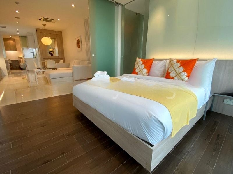 HIGH STREET CENTRE 2