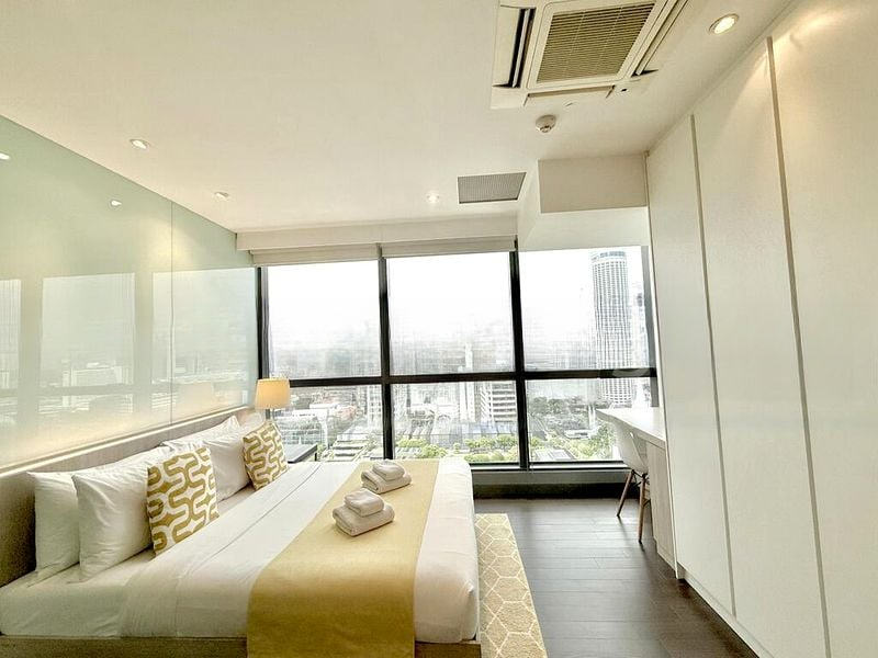 HIGH STREET CENTRE 6