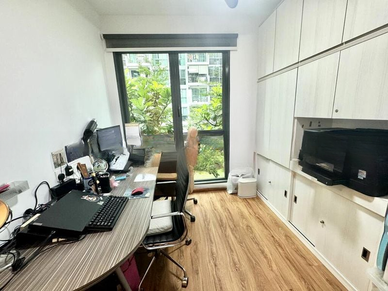 ESPARINA RESIDENCES 8