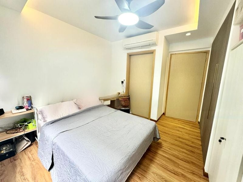 ESPARINA RESIDENCES 6