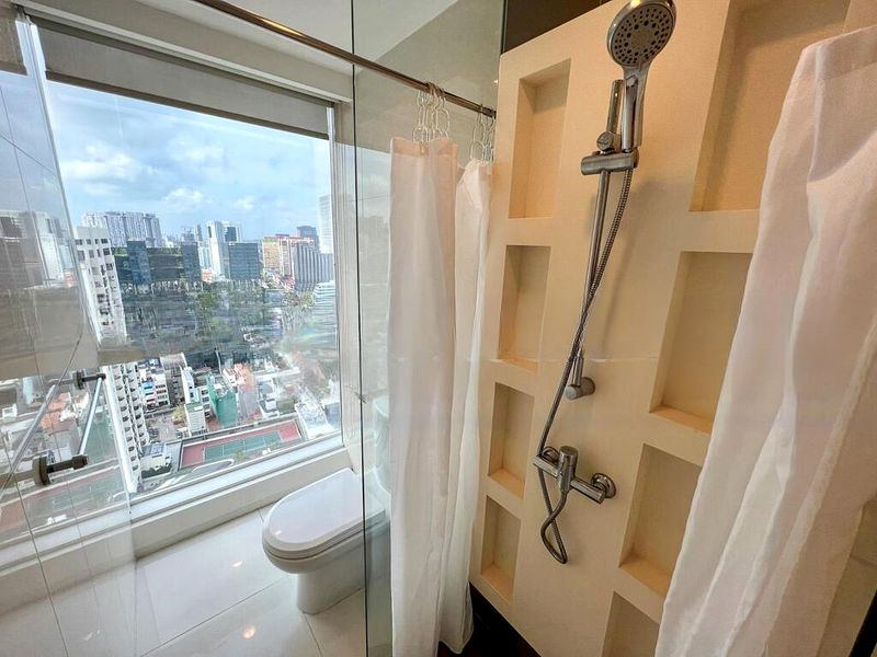 HIGH STREET CENTRE 6