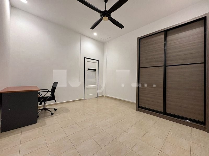 SERANGOON GARDEN ESTATE 8