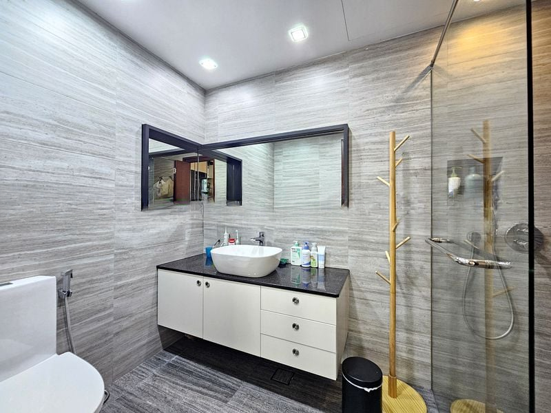 SPRINGDALE CONDOMINIUM 6