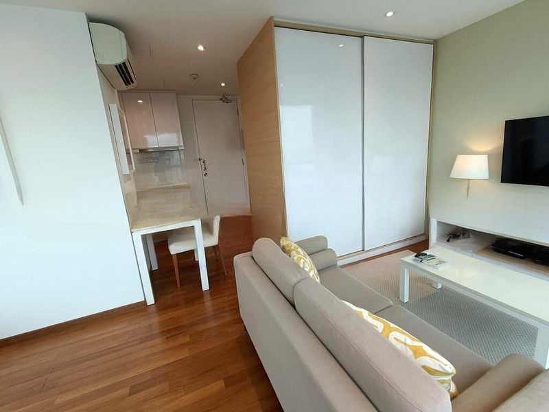 HIGH STREET CENTRE 4