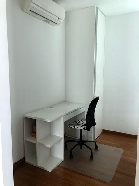 L'VIV 6