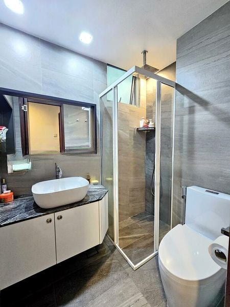 SPRINGDALE CONDOMINIUM 5