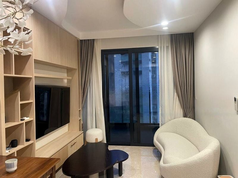 AVENUE SOUTH RESIDENCE 12