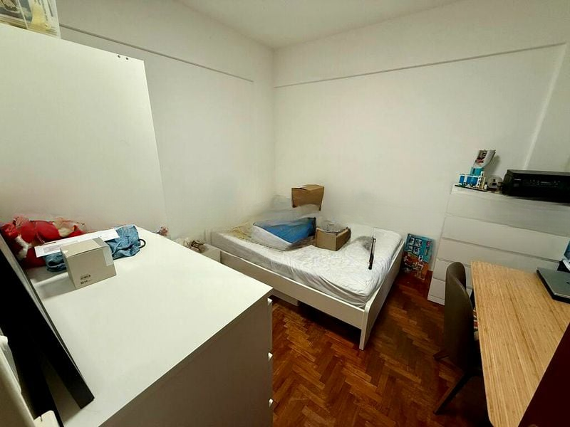 PARK EAST 6