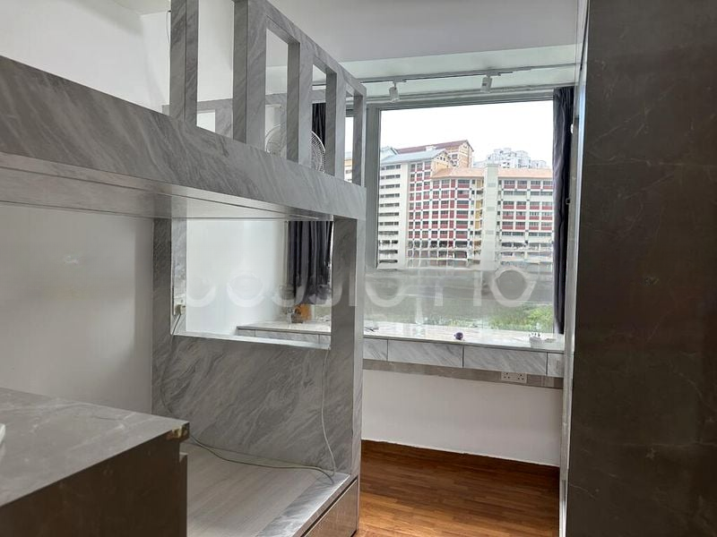 CLOVER BY THE PARK 2