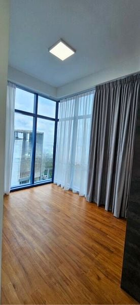 WILSHIRE RESIDENCES 6