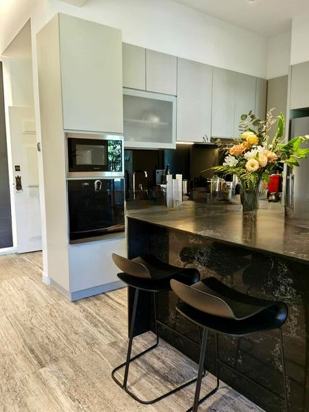ST MARTIN'S APARTMENT 8
