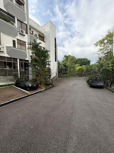 TANGLIN HILL CONDOMINIUM 1